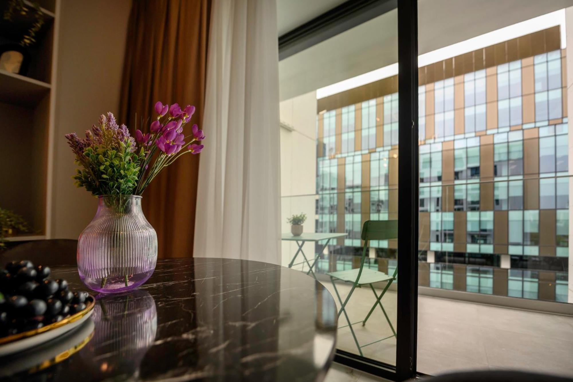Exclusive 1br In One Cotroceni דירה *