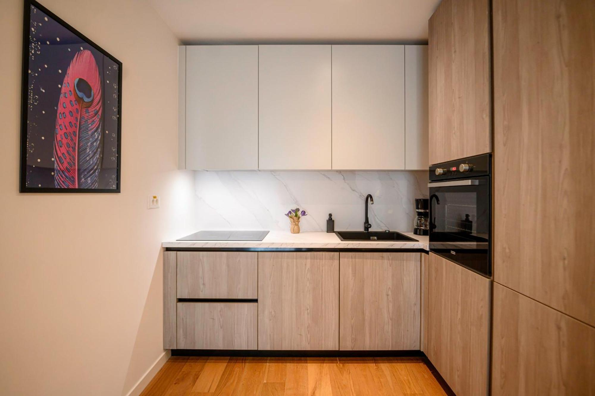 Exclusive 1br In One Cotroceni * בוקרשט