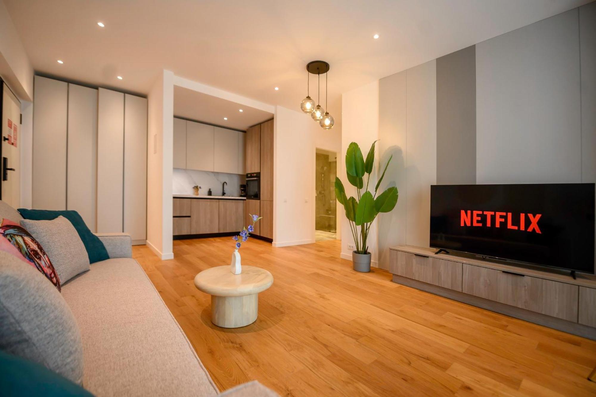 Exclusive 1br In One Cotroceni